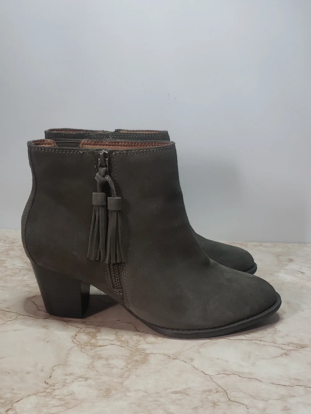 Vionic Women's Olive Suede Ankle Booties - Classic Block Heel Size 8.5